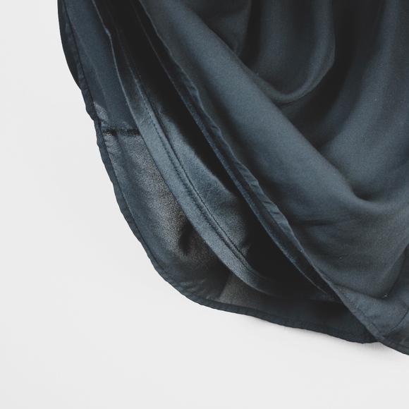 UO // Cross-Back Strappy Dress - Picture 4 of 5